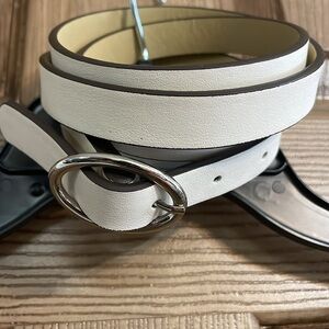 Madden Girl XXL thin off white belt